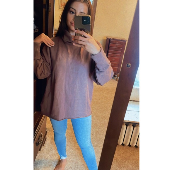 Aerie Fleece Turtleneck - Picture 3 of 6